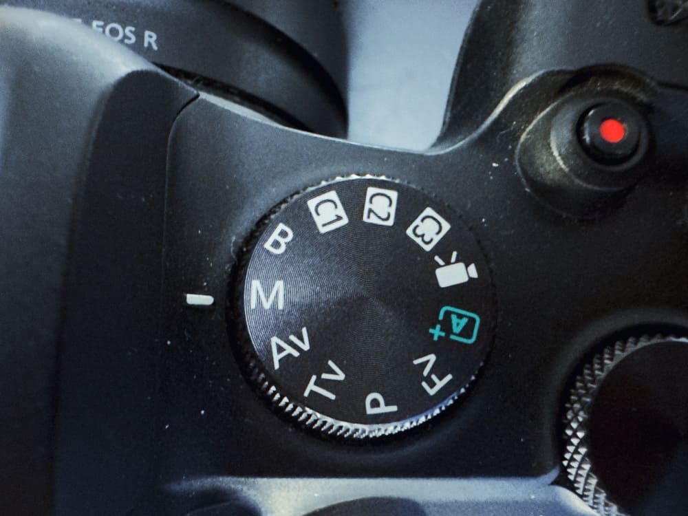 timelapse mistakes: shooting in auto mode instead of manual exposure