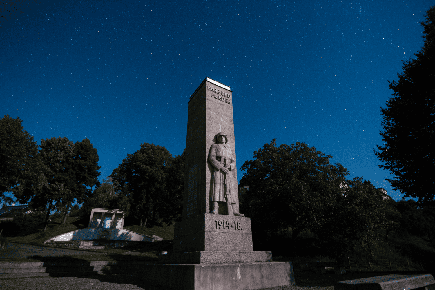 How to Make a Star Trail Timelapse - Composition